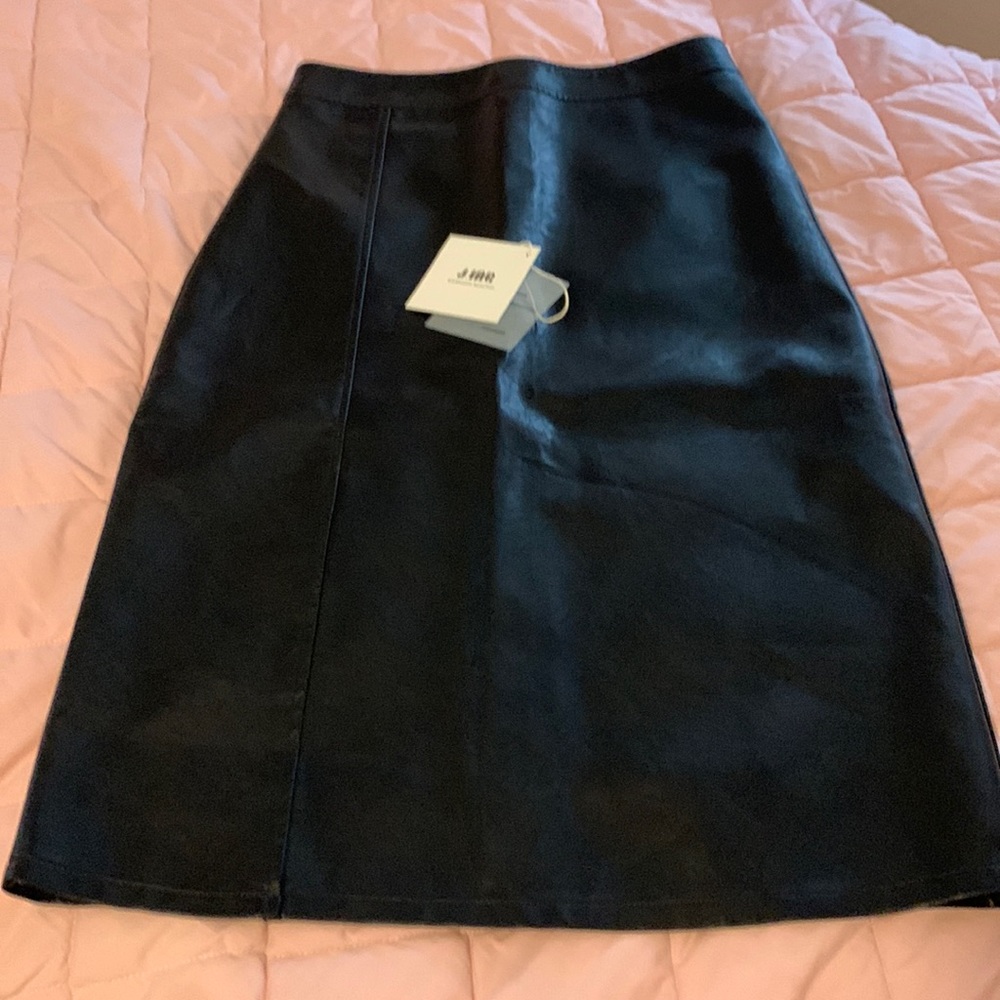 💜 JMC Faux Leather Pencil Skirt